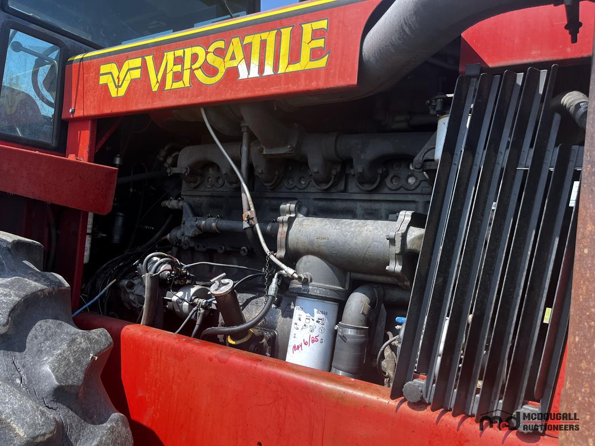 1981 Versatile 895 4WD Tractor